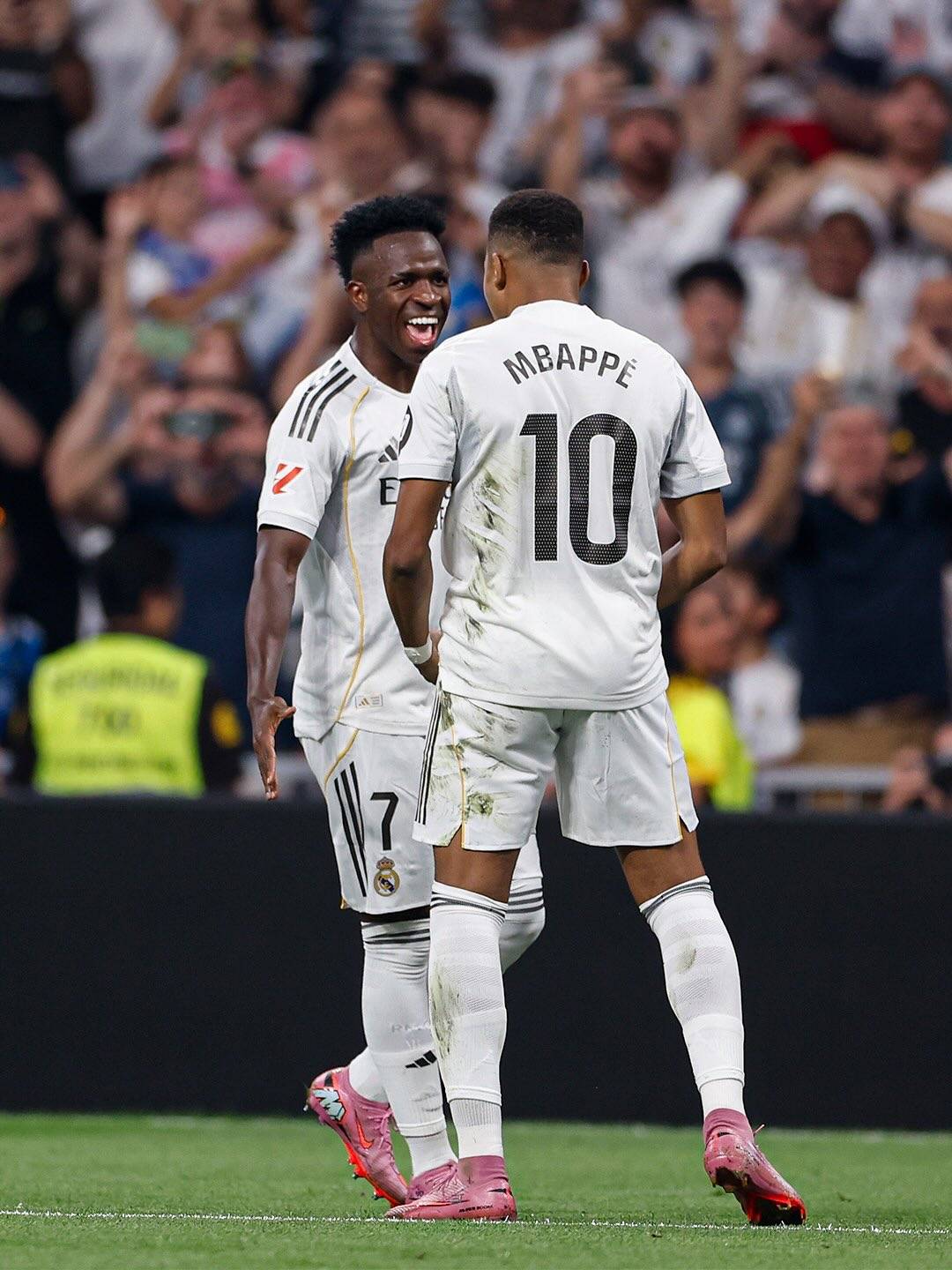 看完姆巴佩十场十四球的恐怖数据,才懂为何说这是他生涯最佳开局